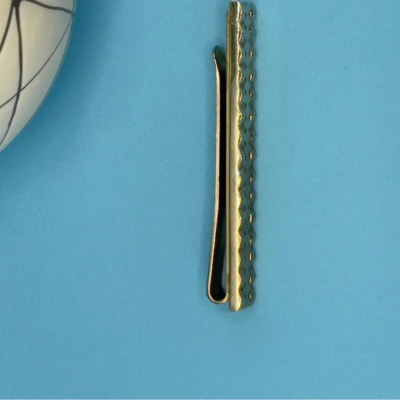 Vintage Heavy Gold Tone Textured Tie Clip Bar Mid Century Brutalist 30g 🔥 - Picture 6 of 8